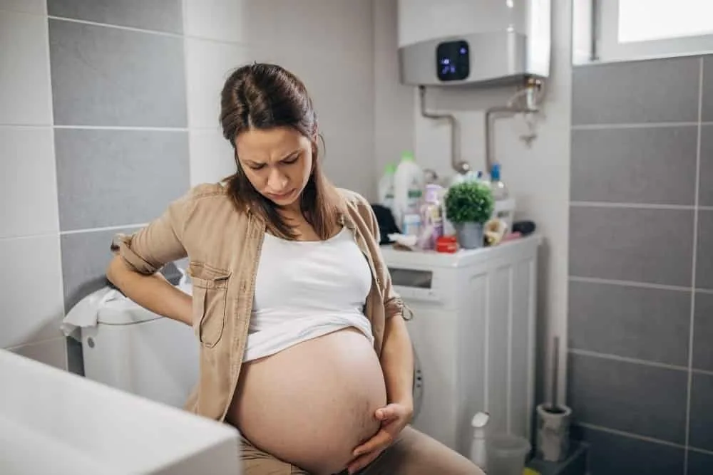 Men vi sinh cho bà bầu bị táo bón, giải pháp giúp mẹ “nhẹ bụng”